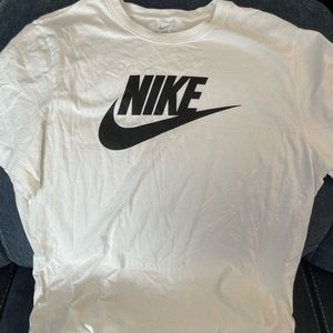 Xl nike tshirt